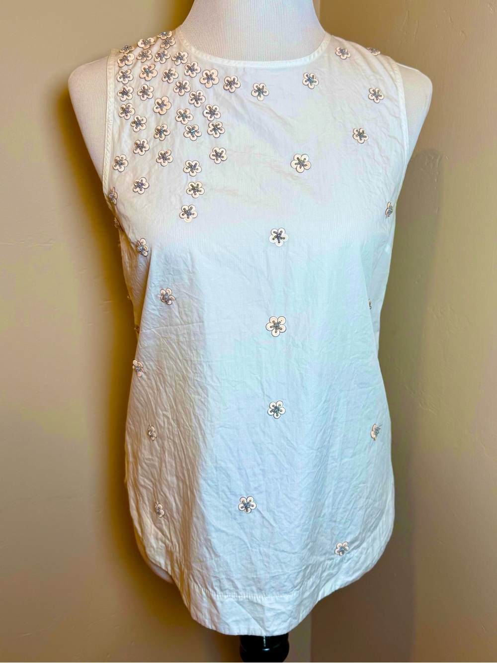 J crew scattered floral sequin sleeveless shell. Xs  2/4